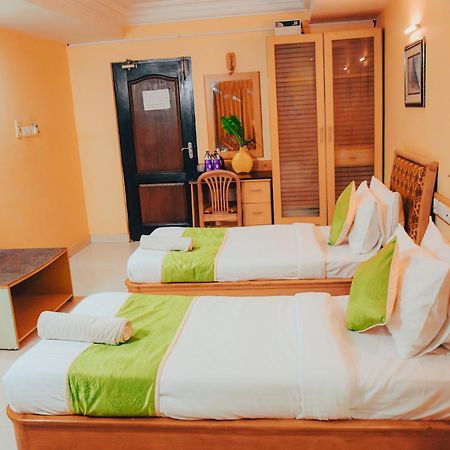Naksha Tree Hotels - Mogappair Chennai Eksteriør billede