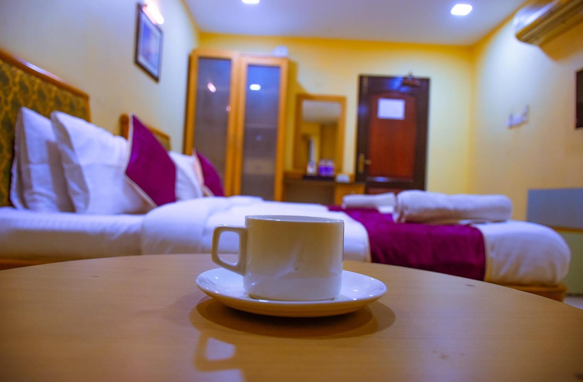 Naksha Tree Hotels - Mogappair Chennai Eksteriør billede