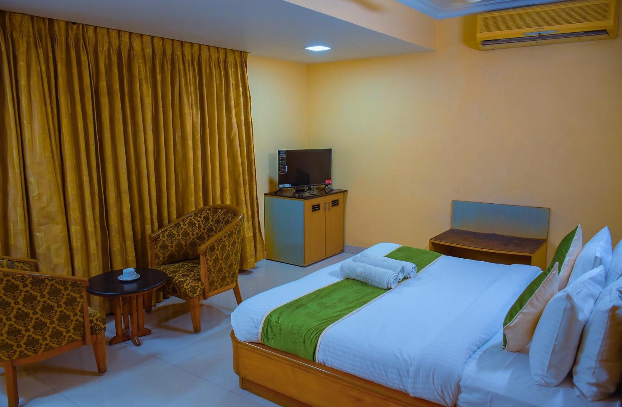 Naksha Tree Hotels - Mogappair Chennai Eksteriør billede