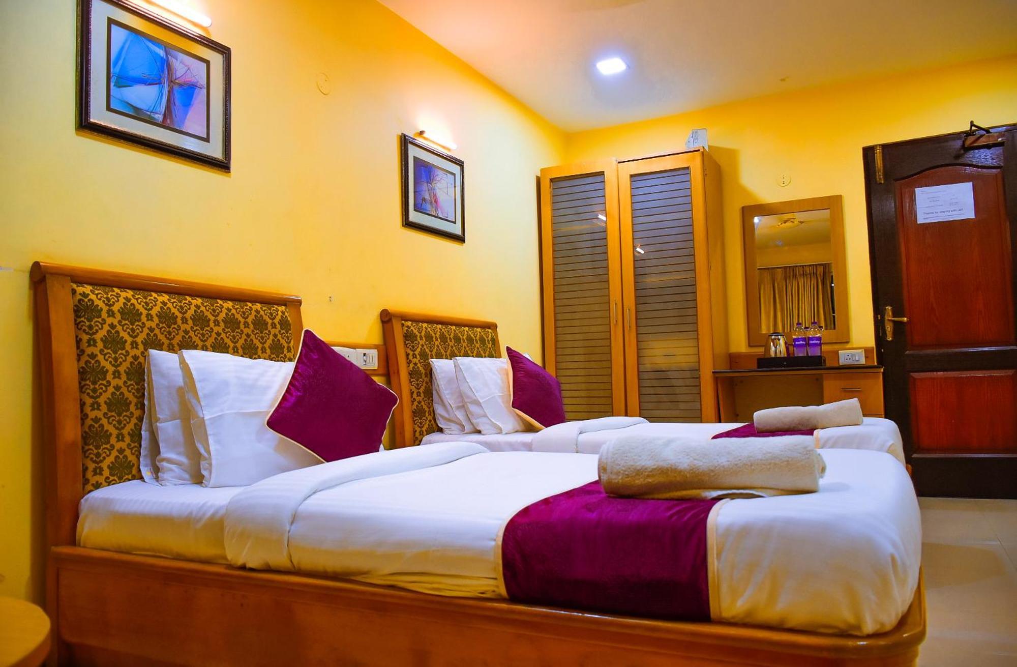 Naksha Tree Hotels - Mogappair Chennai Eksteriør billede