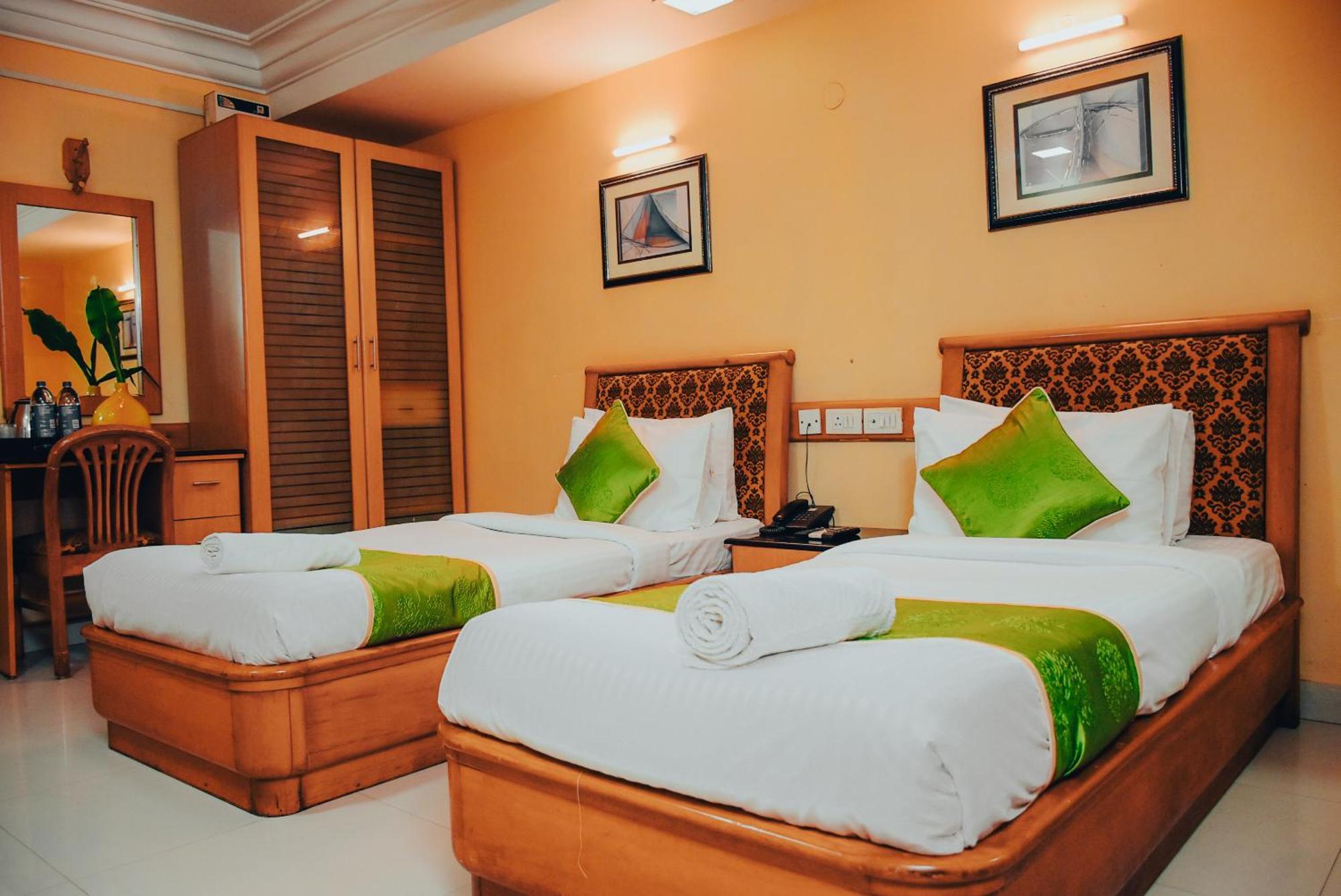 Naksha Tree Hotels - Mogappair Chennai Eksteriør billede