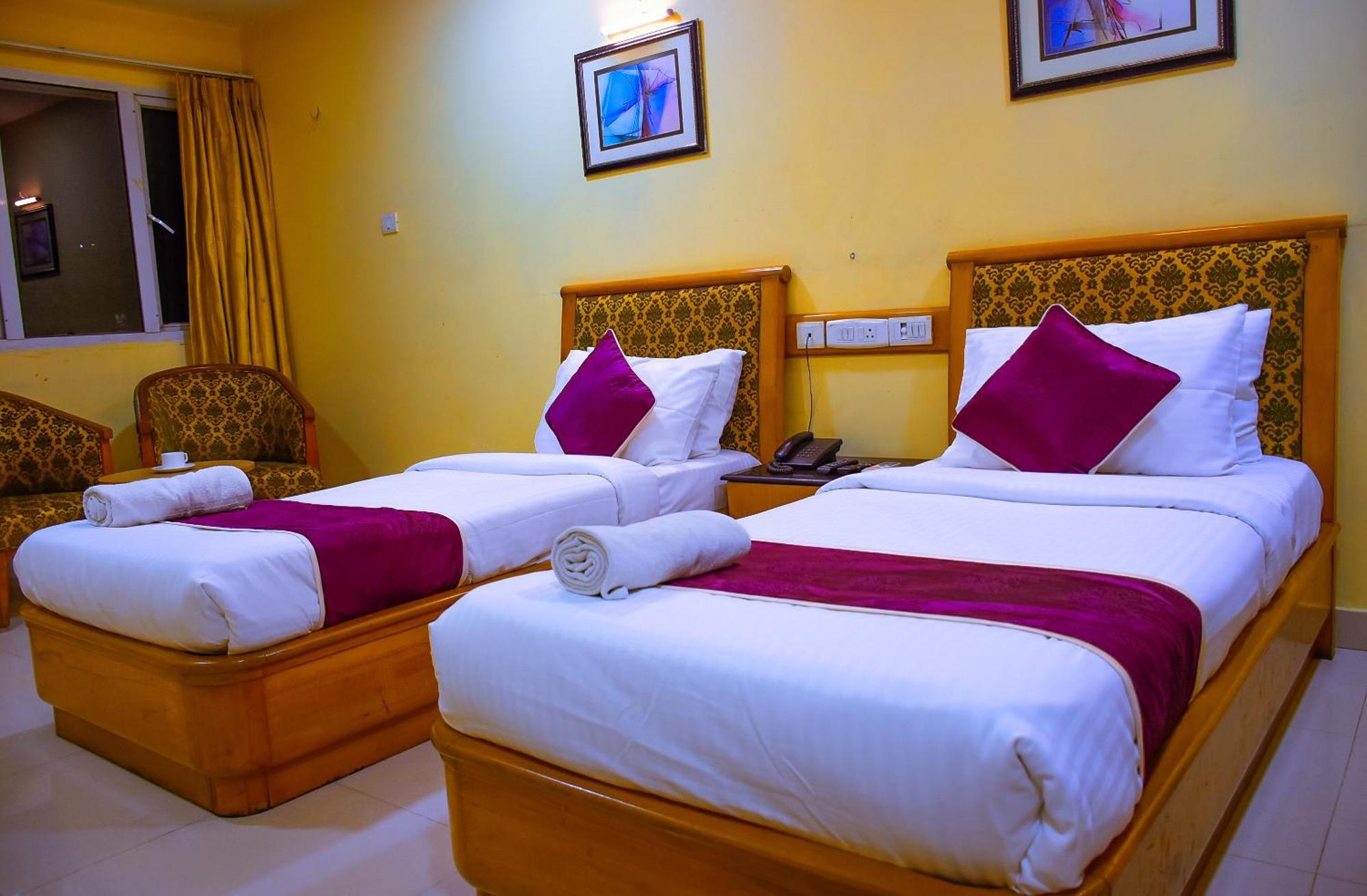 Naksha Tree Hotels - Mogappair Chennai Eksteriør billede